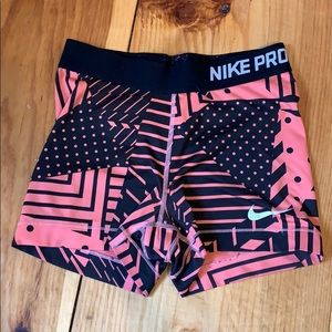 Pink and black pattern nike pro